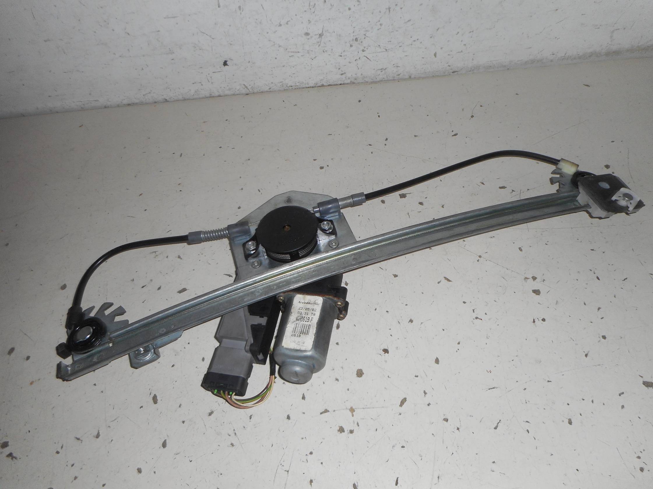 Alzacristallo elettr. porta ant. sx.